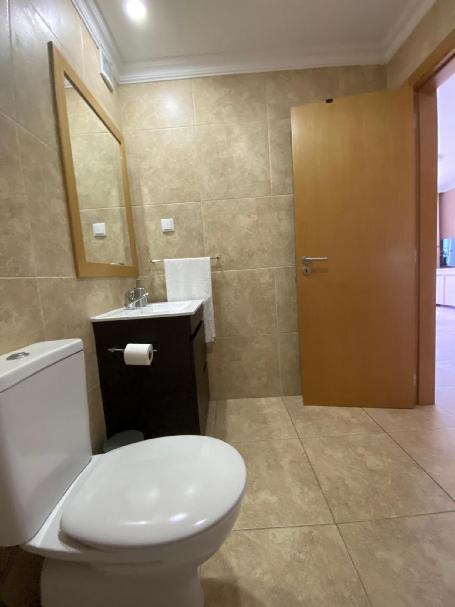 Ocean Breeze Apartment